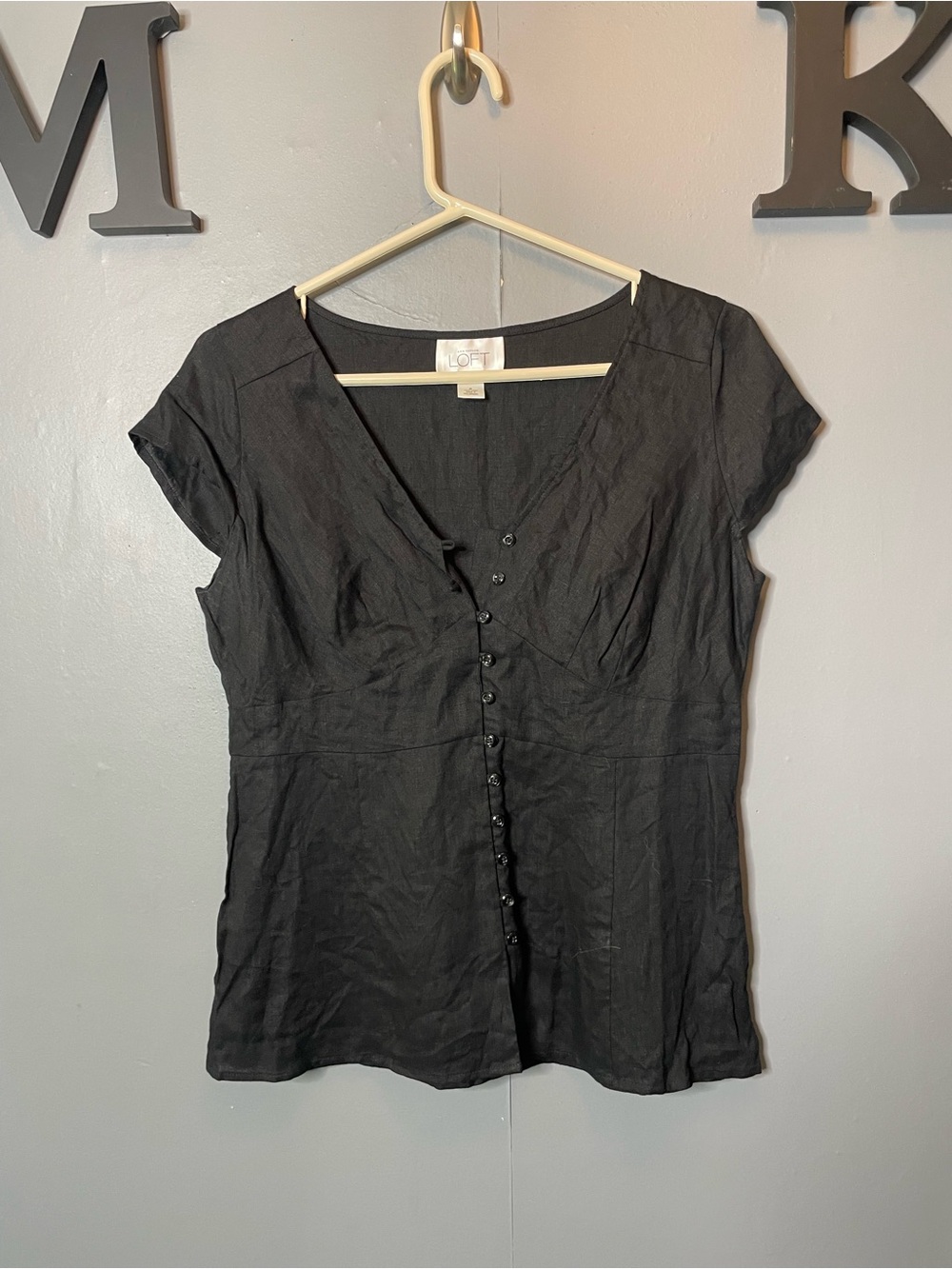 LOFT Black V-Neck Cap Sleeve Button-Front Linen Blouse size 6